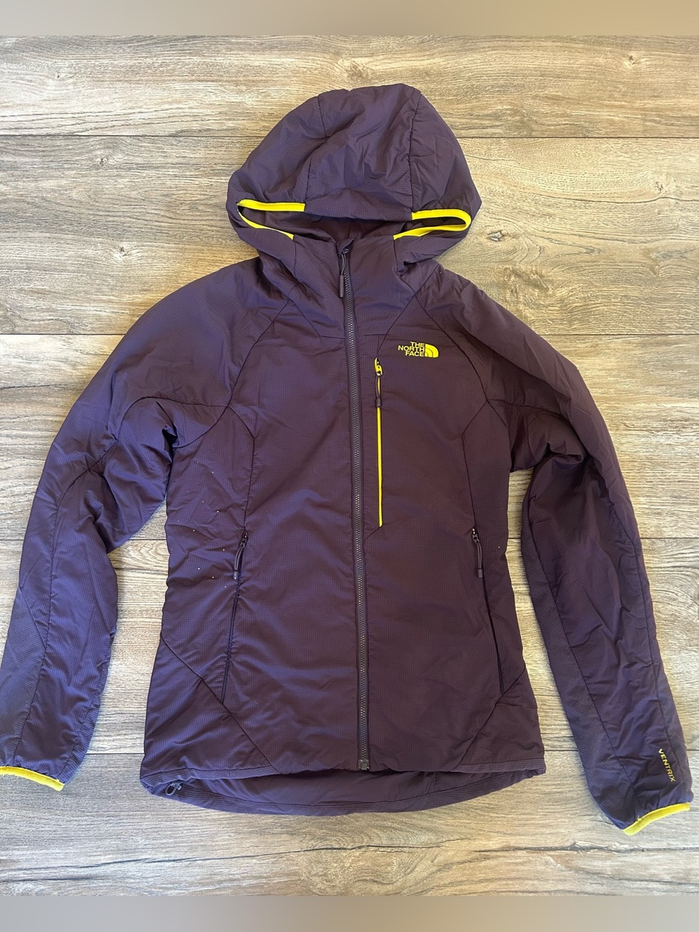 The North Face Women's Ventrix Hooded Insulated Jacket Hiking Purple Yellow XS